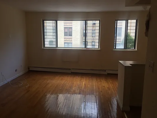 Rented by PMG Real Estate  | media 4
