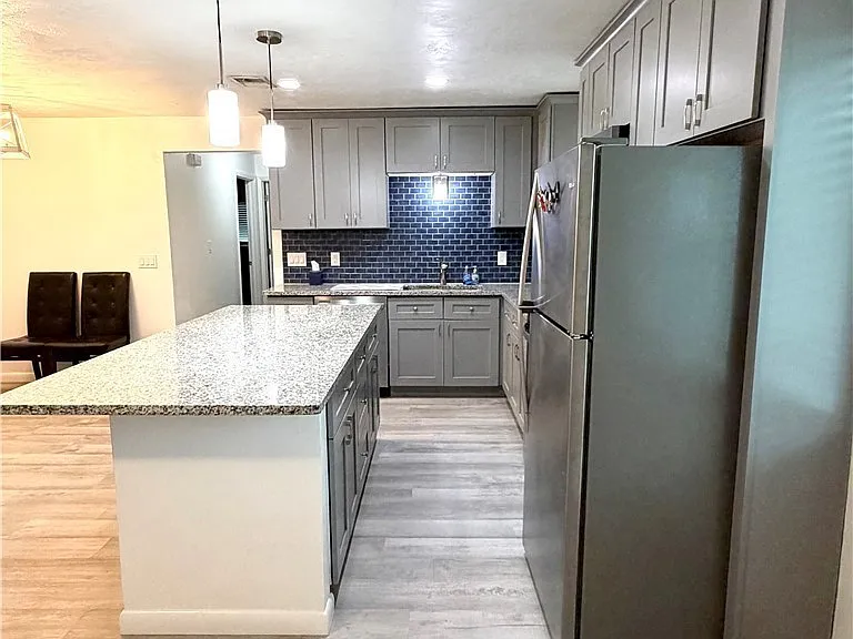 3032 SE Santa Barbara Pl #2 — Photo 5