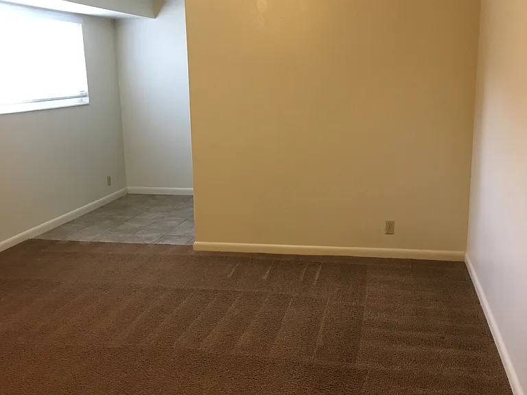 622 N Main St #622 — Photo 11