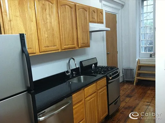 Rented by Friedman Roth Realty | media 26