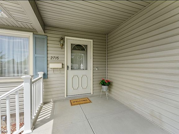 3rd image of 2716 Christine Ln
