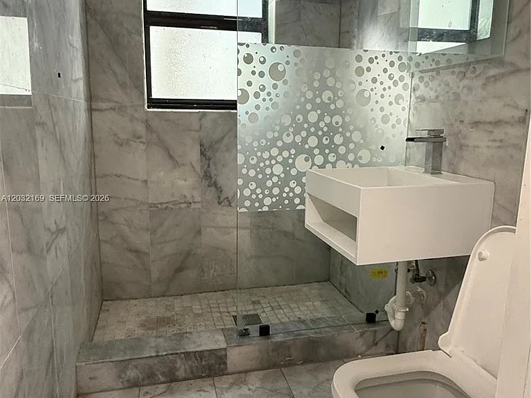 1560 Drexel Ave #103 — Photo 9