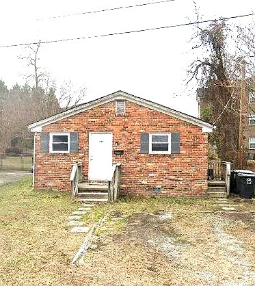 3 bed, 864 sqft, $1,500 — Photo 1