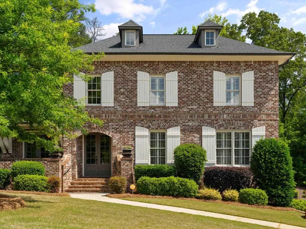 1075 Magnolia Run, Hoover, AL 35226