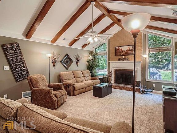homes for sale hembree rd roswell ga