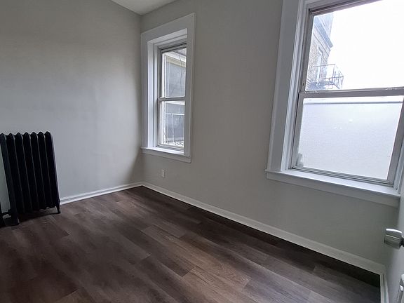 4th image of 220 Roseville Ave APT 304