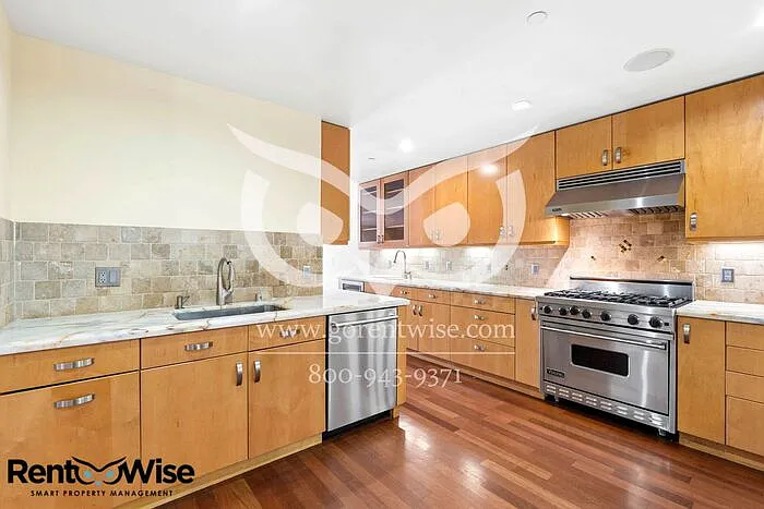 727 Moraga St — Photo 16
