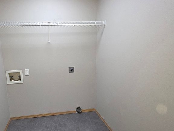 5th image of 3878 S Keystone Ave