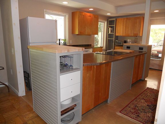 2nd image of 4941 Winchester Dr