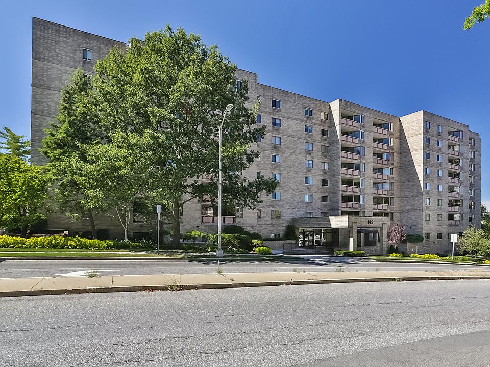 1st image of 143 Hoyt St APT 7F
