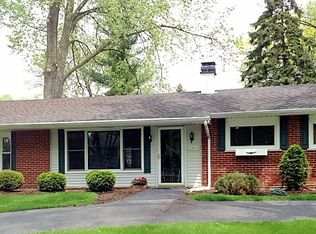 21W258 Drury Ln, Lombard, IL 60148