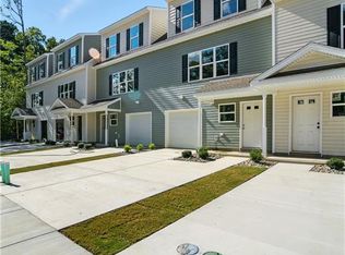 5000 Lacy Ct, Suffolk, VA 23434