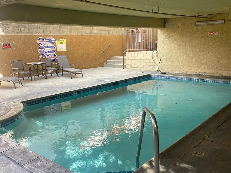 Rodeo Apartments — Photo 3
