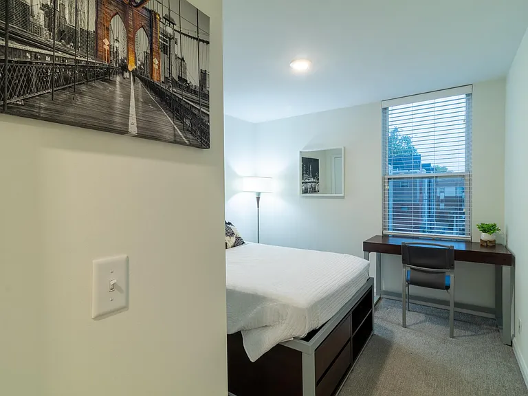 The King Apartments — Photo 48