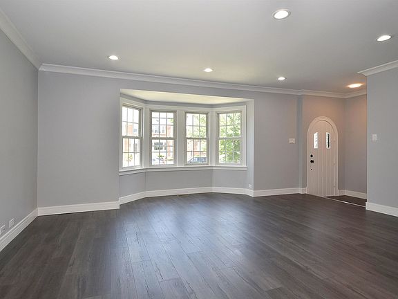 3rd image of 3223 N Newland Ave