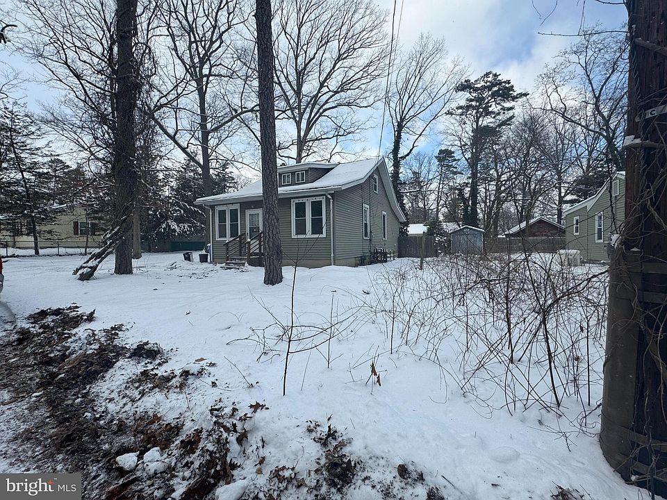 1st image of 142 Truro St