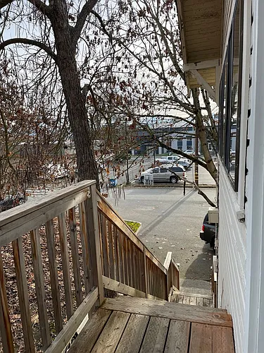 303 NE D St Photo 1 303 NE D St Photo 1
