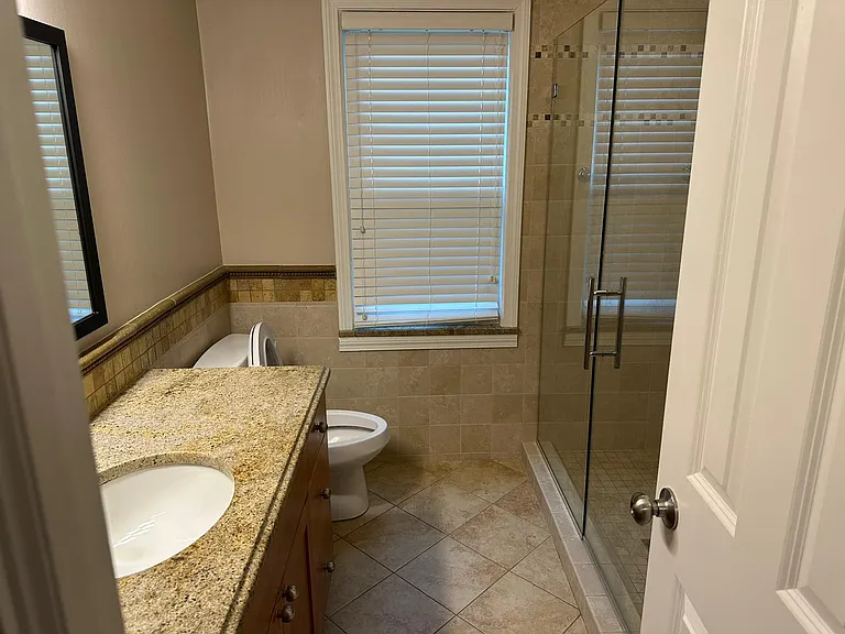 24016 Edgehill Dr — Photo 9
