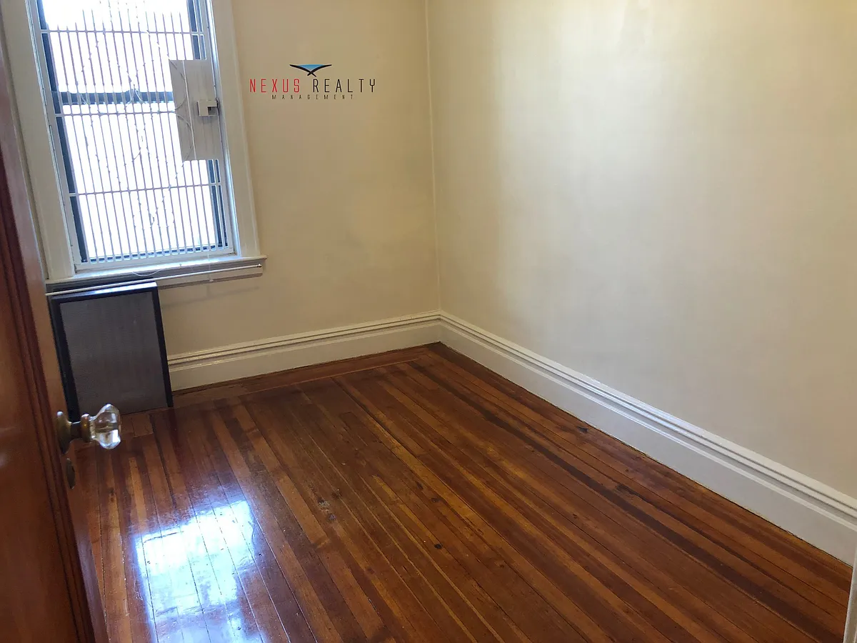 Building Photo - 34-29 33rd St #1