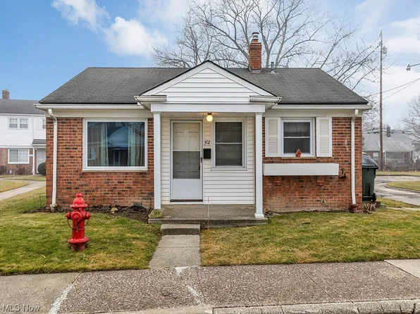 302 Buckner Dr, Euclid, OH 44123