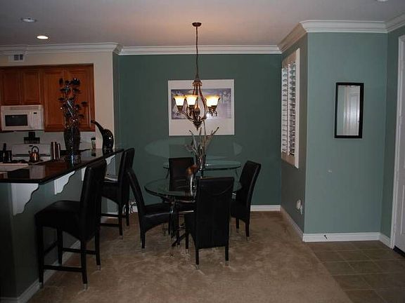 Spacious Dining Area