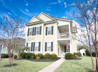 9154 Village Lake Dr, Calabash, NC 28467