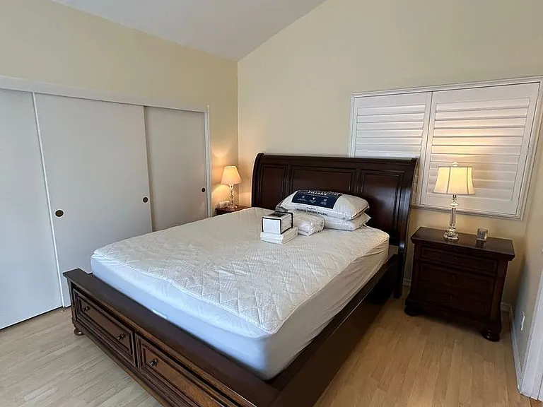 2512 Santa Ana Ave — Photo 8