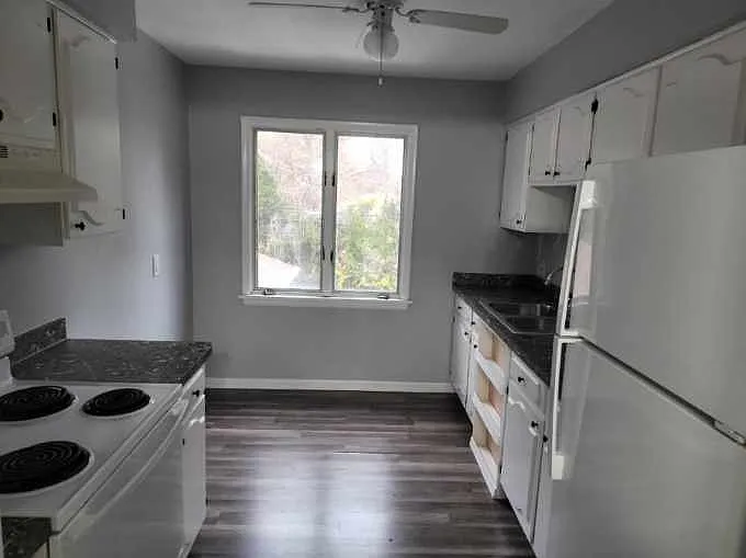 4328 W Bancroft St #1 — Photo 11