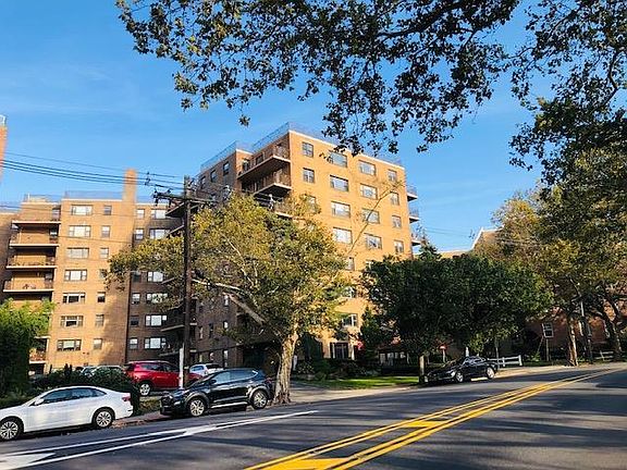 4th image of 8800 Boulevard E #1M