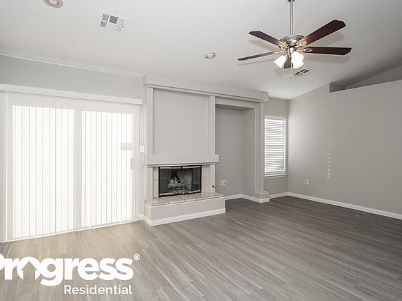3rd image of 4928 Camino Del Santo Pkwy