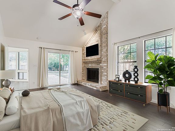 5th image of 1406 Branchwood