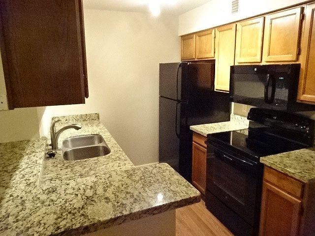 Kitchen 1