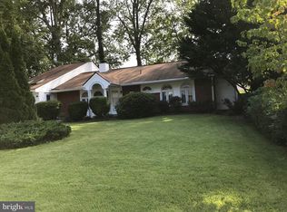 7406 Exmore St, Springfield, VA 22150