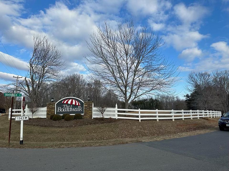 1st image of 91 Boardwalk Dr