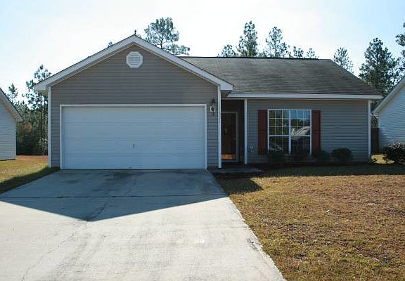 4th image of 16571 Heatherwood Dr
