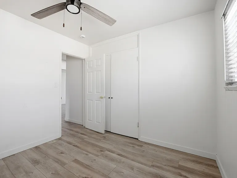 4133 Wabash Ave #8 — Photo 10
