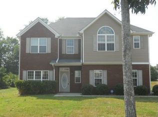 529 Chastleton Dr, Hampton, GA 30228