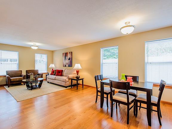 3rd image of 4033 162nd Ave SE #2