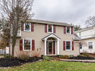 1970 Nott St, Niskayuna, NY 12309