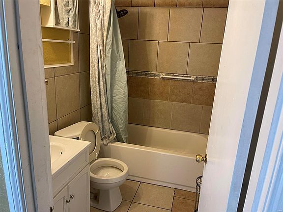 4th image of 5301 Winslow Dr