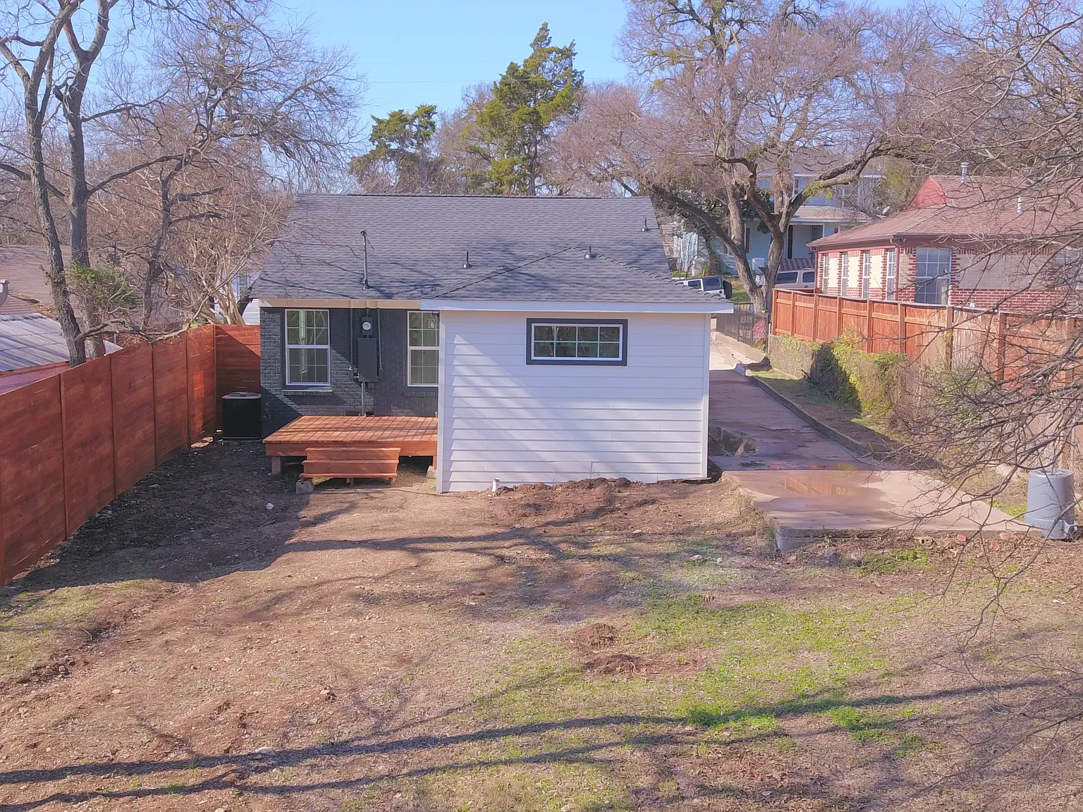 104 S Jester Ave — Photo 3