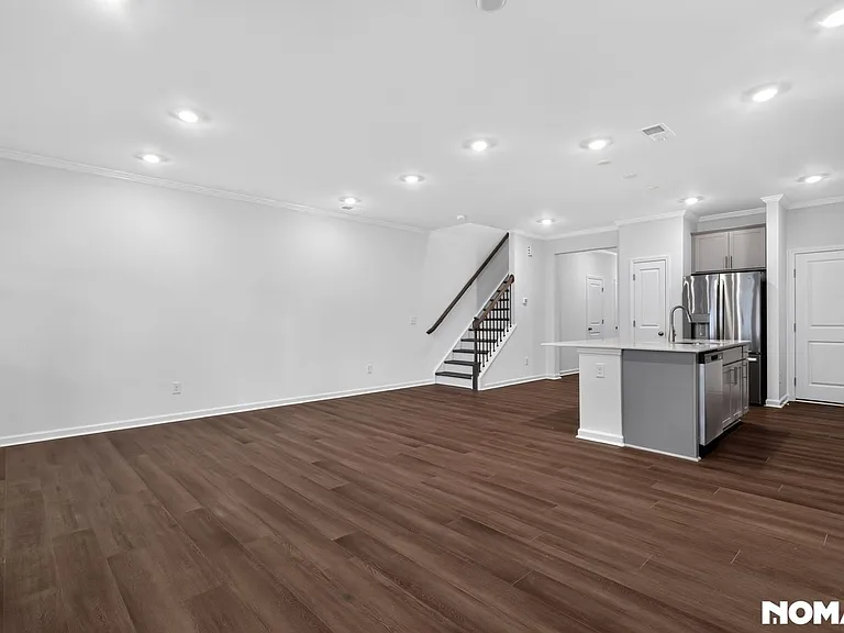 104 Tree Moss Ct — Photo 7