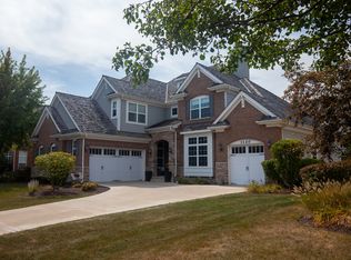 1120 Ashley Ln, Inverness, IL 60010