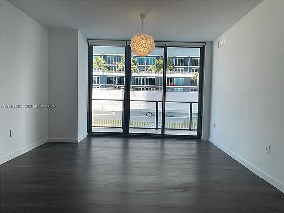 5th image of 1300 S Miami Ave #1107