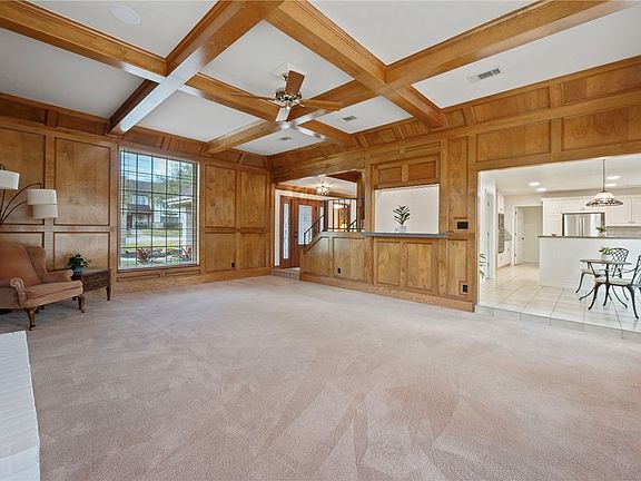 5th image of 205 Ember Glow Cir
