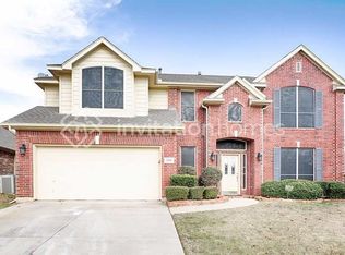 2808 Northwood St, Grapevine, TX 76051