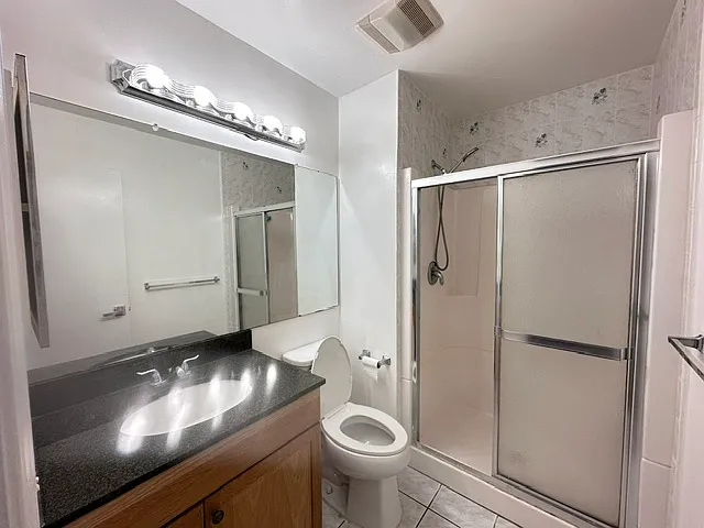 543 Manchester Ct — Photo 11