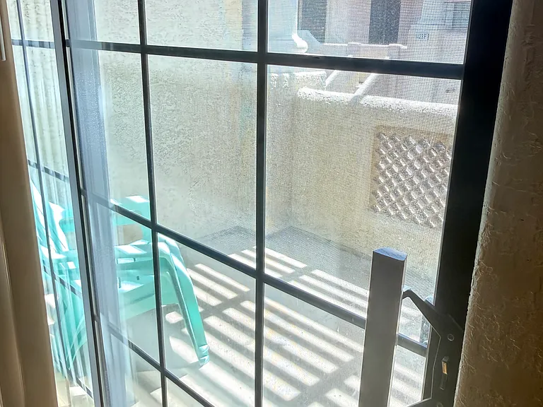 1417 Santa Margarita St — Photo 10