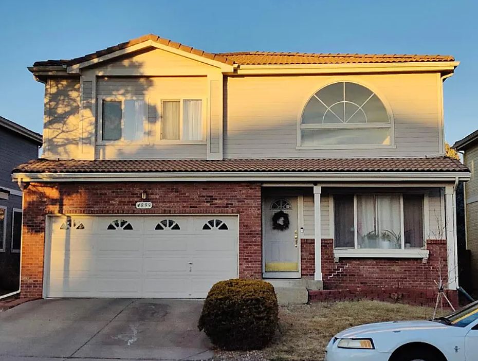 1st image of 4899 Waldenwood Dr