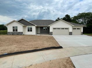 4508 Paul Ct, Green Bay, WI 54313